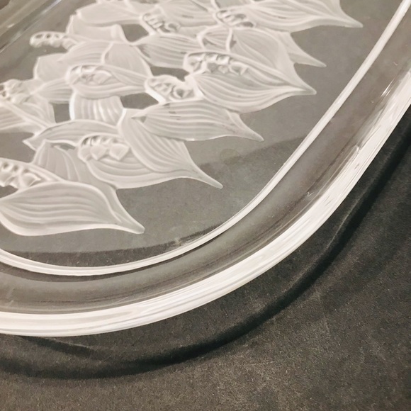 Vintage Sasaki Oval Crystal Plate Lily of Valley Frosted Plate 14”-8” - Picture 8 of 12